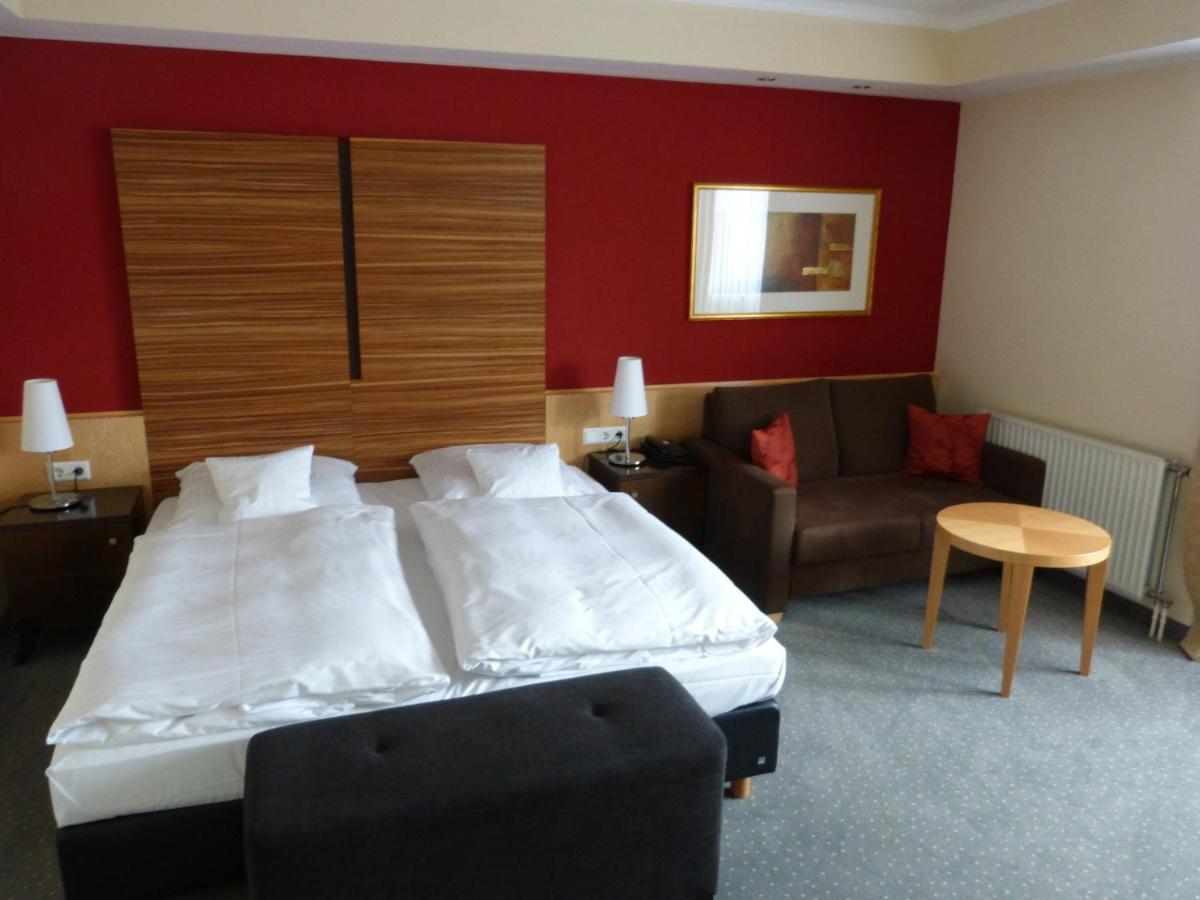 Roshop Hotel 4*