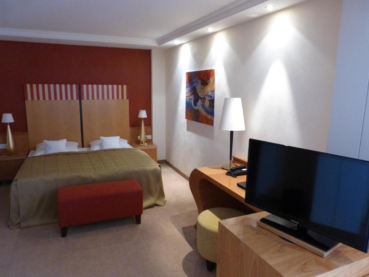 Roshop Hotel 4*